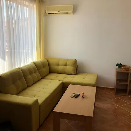 Апартамент Apartmansunnybeach