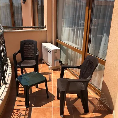 Апартамент Apartmansunnybeach
